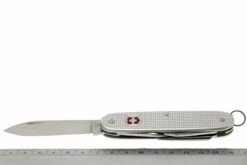 Victorinox Pioneer Alox Silver 0.8201.26 Couteau Suisse -Couteaux Soldes Boutique 5V0 8201 26 07 victorinox pioneer alox silver 5v0 8201 26 d7