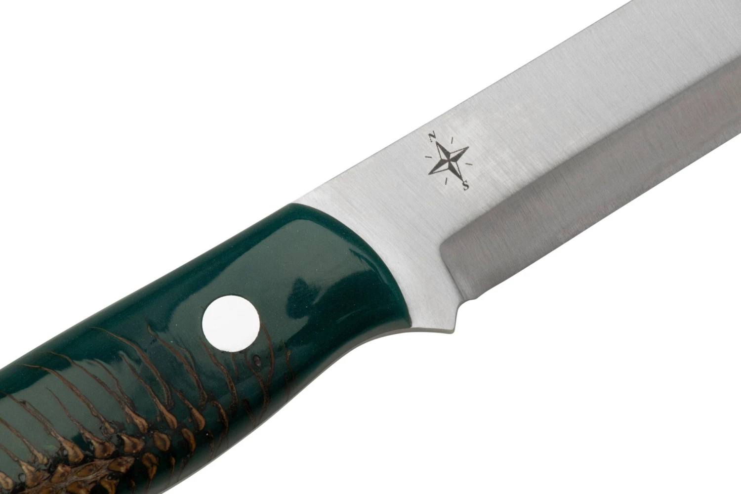 Bark River Aurora Scandi CPM 3V Emerald Pinecone, Couteau De Bushcraft 7 Bark River Aurora Scandi CPM 3V Emerald Pinecone, Couteau De Bushcraft – Image 5
