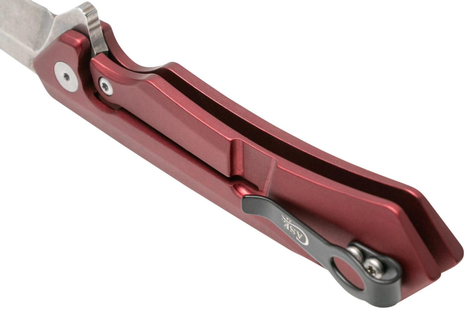 Case The Kinzua, Red Anodized Aluminum, Tanto S35VN, 64664 Couteau De Poche 7 Case The Kinzua, Red Anodized Aluminum, Tanto S35VN, 64664 Couteau De Poche – Image 5