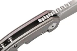 Kansept Mini Korvid K3030A3 Satin CPM-S35VN, Bronze Titanium Couteau De Poche, Justin Koch Design -Couteaux Soldes Boutique KSK3030A3 06 kansept