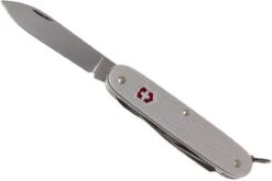 Victorinox Pioneer X Argent 0.8231.26 Couteau Suisse -Couteaux Soldes Boutique VT0 8231 26 04 victorinox pioneer x vt0 8231 26 04