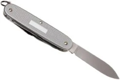 Victorinox Pioneer X Argent 0.8231.26 Couteau Suisse -Couteaux Soldes Boutique VT0 8231 26 05 victorinox pioneer x vt0 8231 26 05