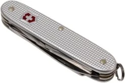 Victorinox Pioneer X Argent 0.8231.26 Couteau Suisse -Couteaux Soldes Boutique VT0 8231 26 07 victorinox pioneer x vt0 8231 26 07