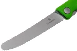 Victorinox SwissClassic 6.7836.F4B Couteau à Légumes Pliant Dentelé, Vert -Couteaux Soldes Boutique VT6 7836 F4B 03 victorinox