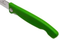 Victorinox SwissClassic 6.7836.F4B Couteau à Légumes Pliant Dentelé, Vert -Couteaux Soldes Boutique VT6 7836 F4B 06 victorinox